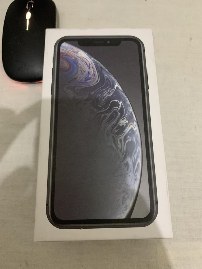 Gambar dus box iphone XR dari ciminst undefined Tokopedia