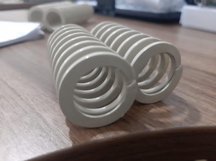 Gambar Coil Spring Putih CWR/SWR 26*30 s/d 100 - L30 dari Sidoarjo Moulding and Stamping undefined Tokopedia