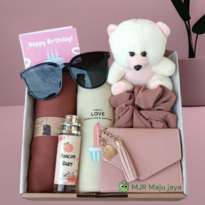 Gambar hampers ulang tahun anniversary cewek kado aksesoris cewek gift hadiah - hot choco, Bening dari NnN Hamperstore undefined Tokopedia