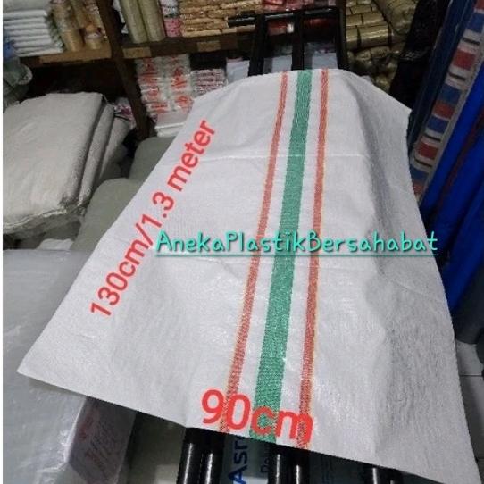 Gambar Goni plastik , goni besar , karung goni , karung plastik, goni 90x130 dari Aneka Plastik Bersahabat undefined Tokopedia