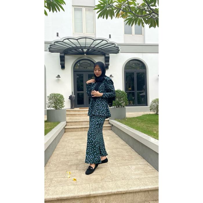 Gambar MERONA RAYA SET | ATASAN DAN ROK | BAJU KURUNG - bunga, S dari safitiri undefined Tokopedia