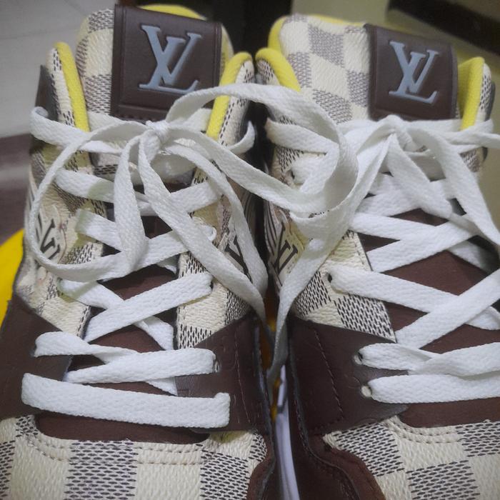Gambar sepatu lois pria premium dari canel tania undefined Tokopedia