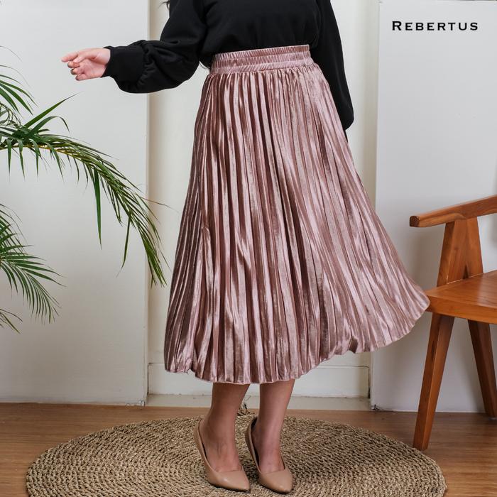 Gambar Rok Plisket Bludru Midi Wanita Rebertus Vani - Milo dari Rebertus undefined Tokopedia