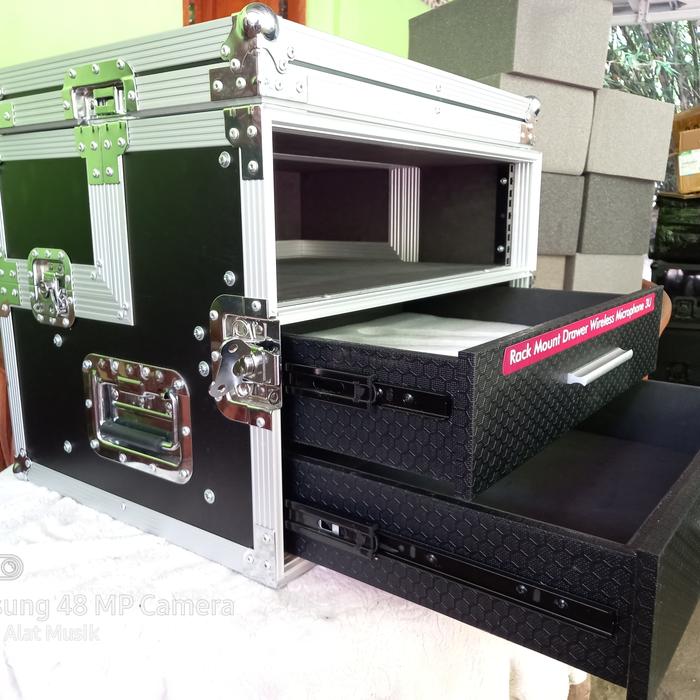 Gambar Hardcase Mic Wireless Reciever Laci Mic Wireless Semua Merk 3U Dobel Slot Laci Mikrofon - List Putih HPL dari Akhyar Alat Musik undefined Tokopedia