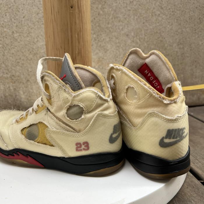 Nike Air Jordan Anak Off White Size 34