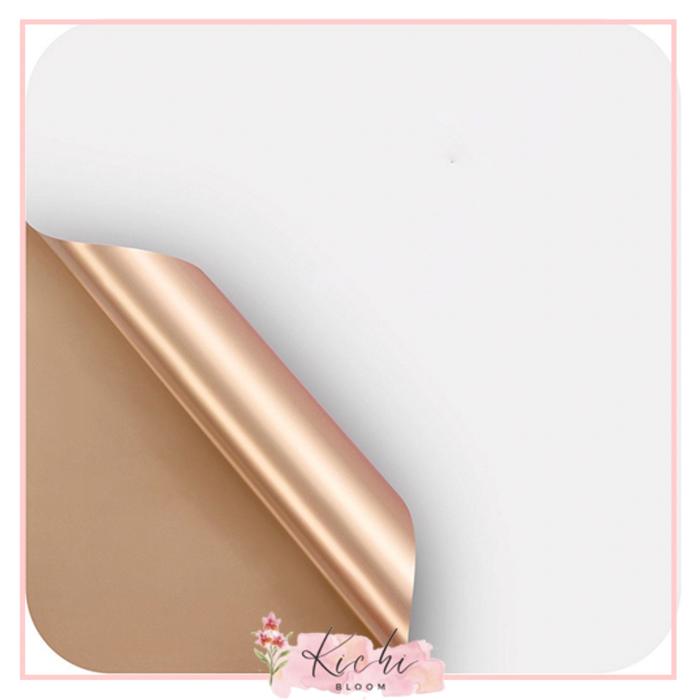 Gambar Flower Wraping Cellophane 2 Warna Bolak Balik Gold / Kertas Bunga Waterproof / Kertas Buket Bunga / Pembukus Bunga / Flower Wrap 2 Warna Gold - PUTIH GOLD dari Kichi Bloom undefined Tokopedia