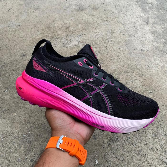 Gambar Sepatu Lari Road Running Shoes Asics Original dari Leghitss undefined Tokopedia