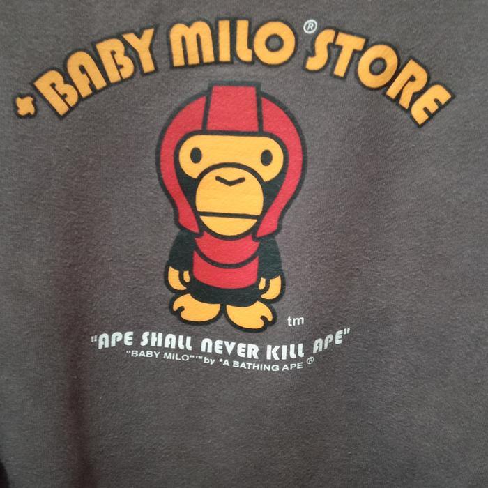 Gambar Crewneck Baby Milo (Preloved) Size L dari EL_ONE undefined Tokopedia