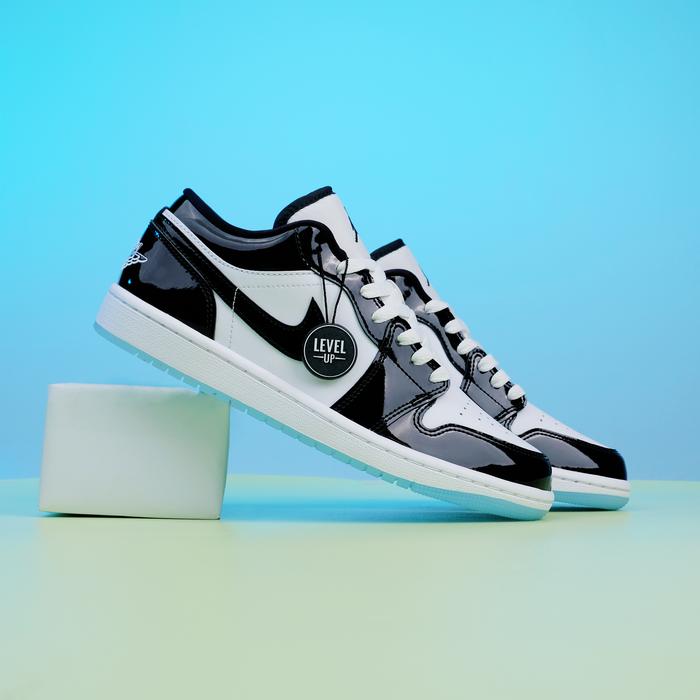 Sneakers Air Jordan Low SE Concord 36