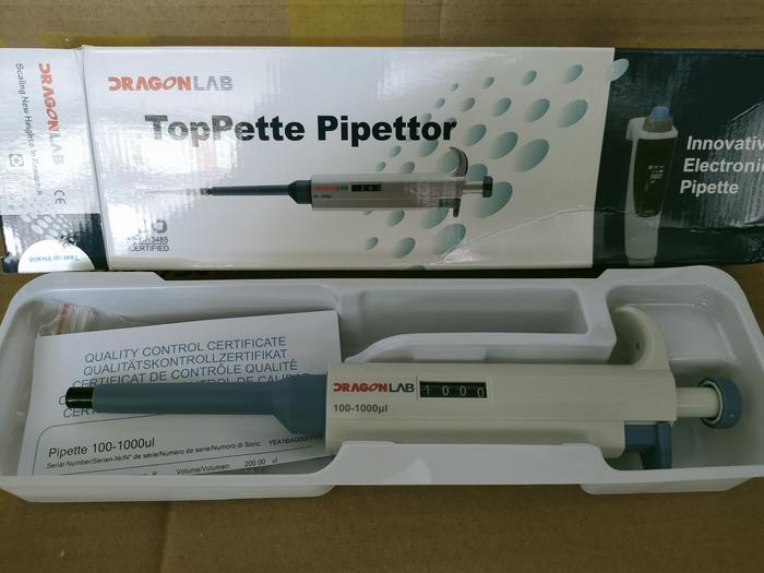 Gambar DRAGON LAB ADJUSTABLE MICROPIPETTE DRAGONLAB MIKROPIPET MIKRO PIPET - 100-1000 ul dari Clariza Prima Nusantara undefined Tokopedia