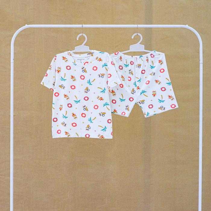 Gambar Hikarusa Baju Anak Short Sleeve Short Pants - Piyama Hikarusa Tencel - Swim Deer, 3 year dari beybeestore.id undefined Tokopedia