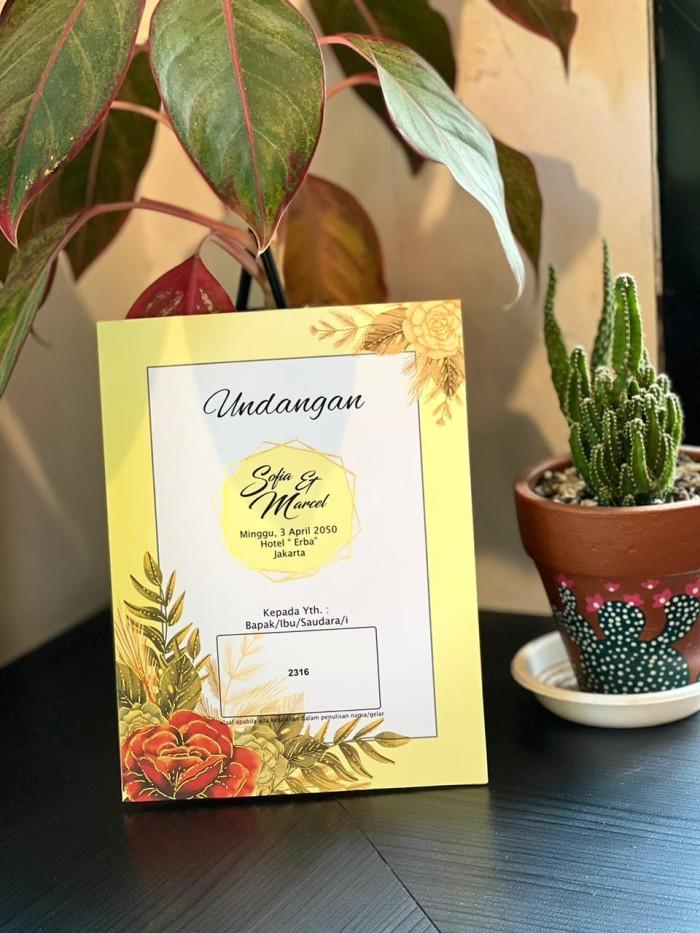 Gambar Cetak Undangan Nikah Softcover ERBA 2314, 2315, 2316, 2317, 2318, 2319 - ERBA 2316 dari Sarana Grafika undefined Tokopedia