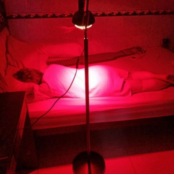 Gambar Lampu Fisioterapi Infrared Philips + Dudukan Stand/Berdiri dari CV KURMA INDAH undefined Tokopedia