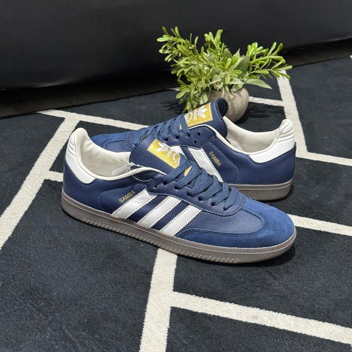 Gambar Sneakers Adidas SAMBA NAVY WHITE Authentic BNIB - NAVY WHITE, 42 dari VibeSneakers undefined Tokopedia