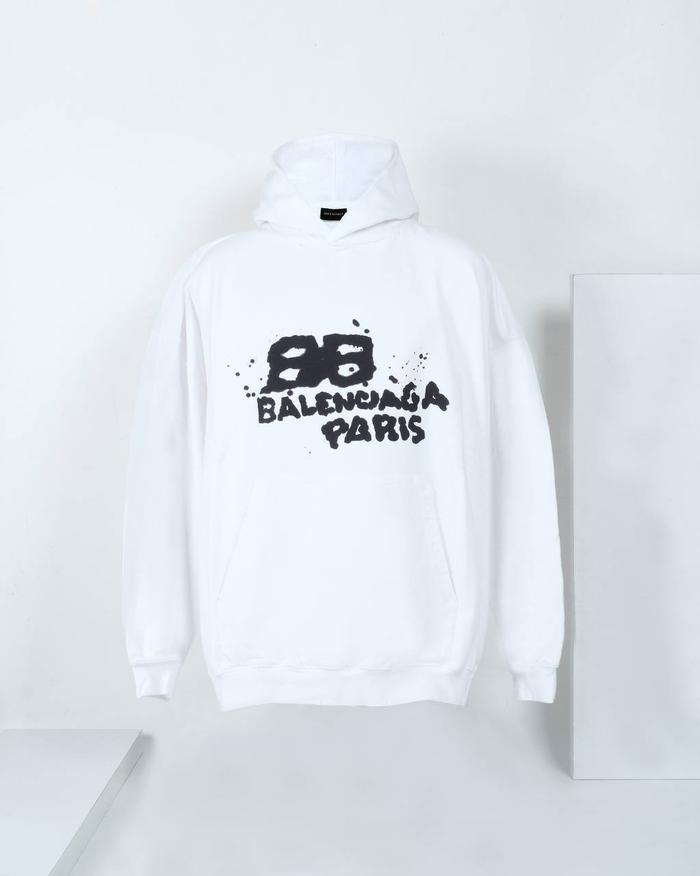 Gambar Hoodie Hand Drawn BB Icon Large Fit in White Logo  Black Unisex - XXS dari Luxbrand Indonesia undefined Tokopedia