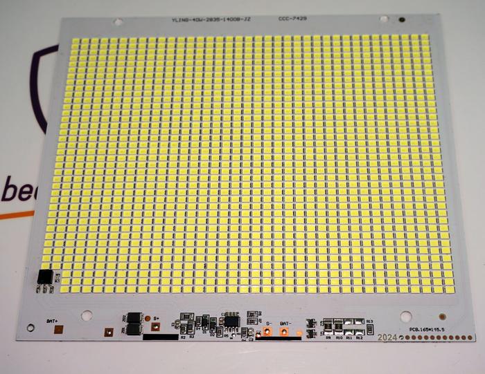 Gambar papan Led Besar 2835 40W dengan remote input 3.7v - 4.2v 18650 DIY lampu panel surya emergency - LED SAJA dari Beeze Part undefined Tokopedia
