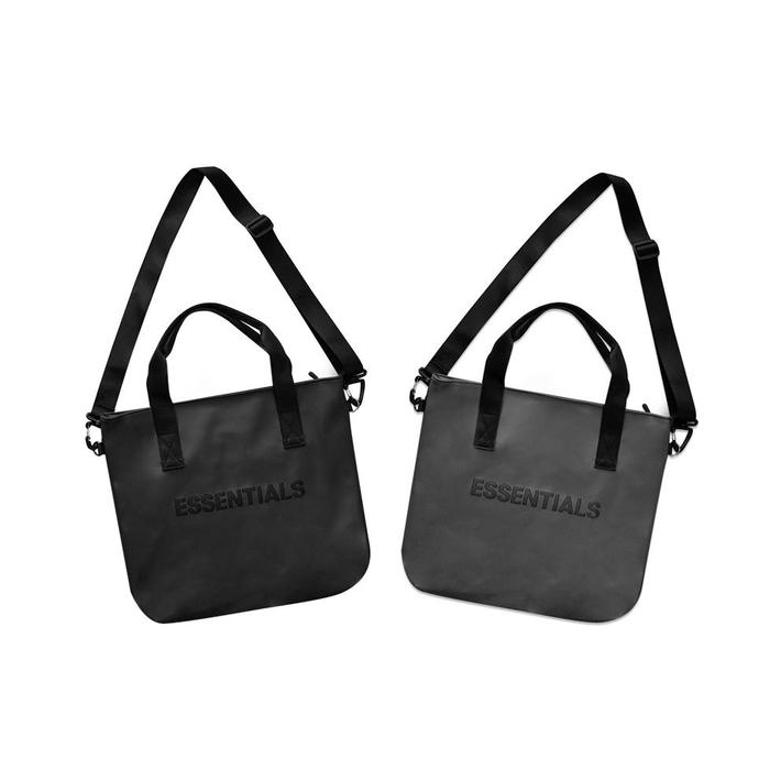 Gambar FOG Essentials Solid Text Two-Way Tote Bag - Dark Grey dari wawasansell undefined Tokopedia