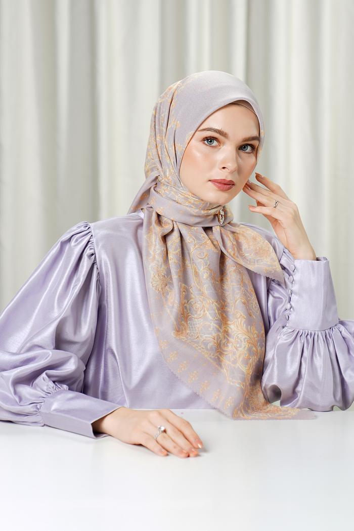 Gambar The Crown Voile Square Series - Opal dari Buttonscarves undefined Tokopedia