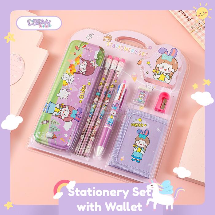 Gambar SET ALAT TULIS ANAK SEKOLAH KARAKTER KARTUN LUCU 8 IN 1 PAKET GIFT BOX STATIONERY KOTAK PENSIL DOMPET PENSIL PENGHAPUS RAUTAN BOLPEN LENGKAP - HELLO GIRL dari lseankids undefined Tokopedia