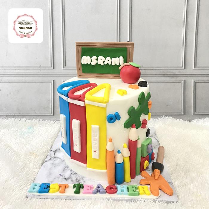 Jual custom kue ulangtahun tema alat tulis buttercream, 30cm