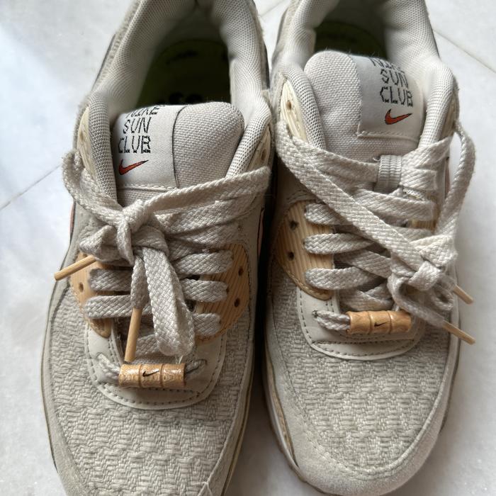 Jual Preloved LIMITED EDITION NIKE Air Max 90 SE WOMEN UK