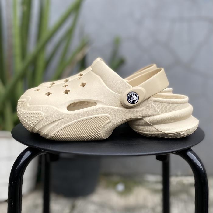 Gambar Sandal karet wanita / sandal kodok model crocs / sandal slop karet ori - Khaki, 40 dari Billionaire Shoes undefined Tokopedia