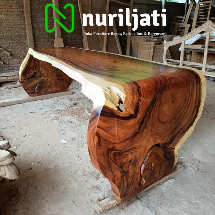 Meja Suar Minimalis Trembesi