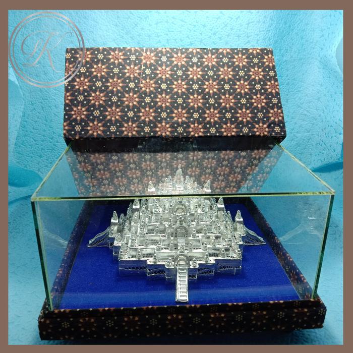 Gambar Miniatur Candi Borobudur Perak Kotagede Souvenir Khas Jogja - 19 dari toko perak kotagede silver undefined Tokopedia