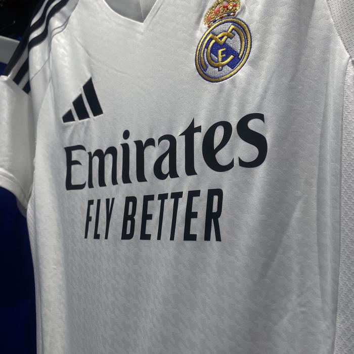 Gambar Jersey bola ADIDAS REAL MADRID C.F 2024/2025 ORIGINAL AEROREADY BNWT - S dari Helcoind undefined Tokopedia