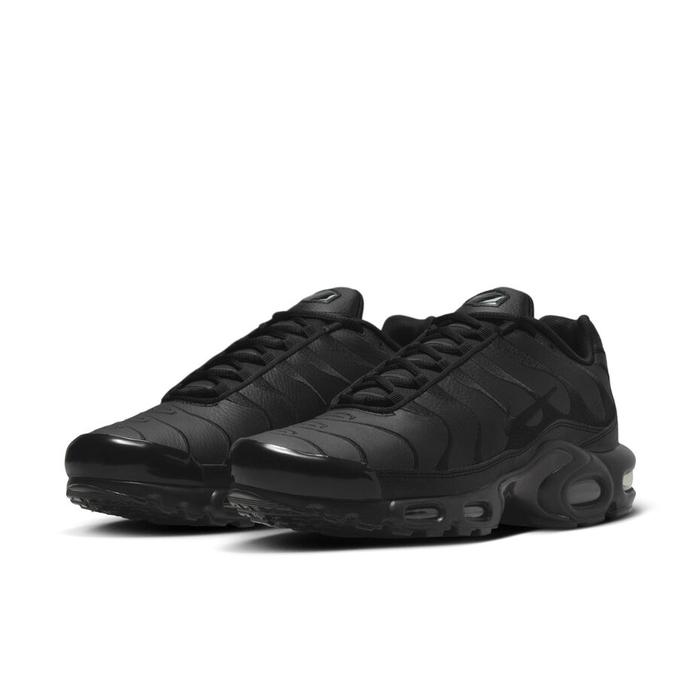 Gambar Sepatu Sneakers Nike Air Max Tn Plus Leather Triple Black Pelle 100% BNIB - Hitam, 39 dari My.Style.co undefined Tokopedia