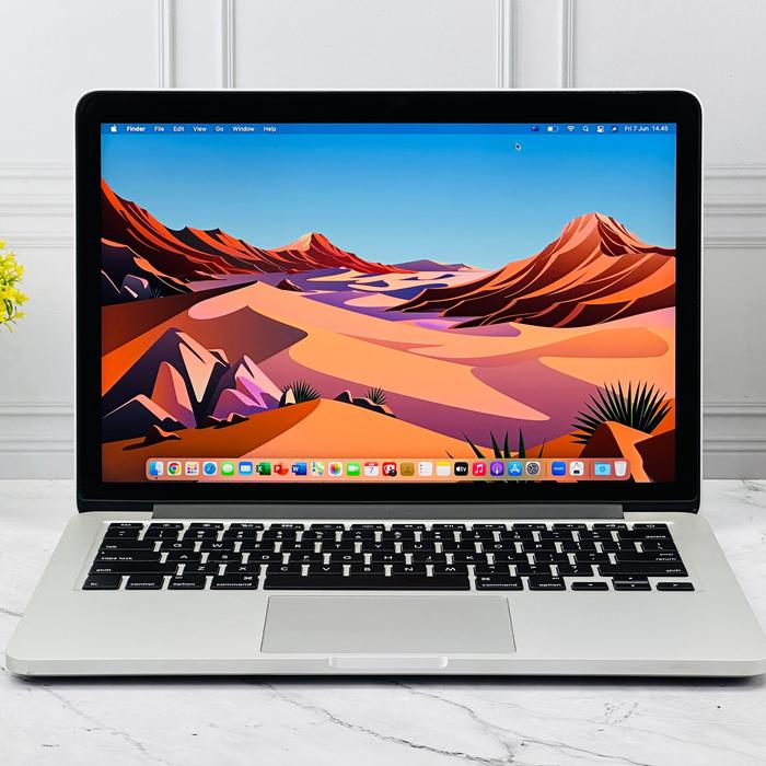 MacBook Pro 15インチ i7 3.1GHz/16GB/1TB