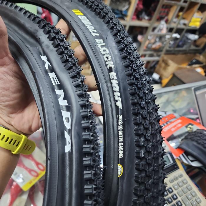 Gambar Kenda Smallblock 26 x 210 harga satuan 80 PSI 60 tpi ringan - Ban Luar 26 x 210 Kenda Small Block Eight Sport - list kuning dari TRIJAYA BICYCLE PONDOK LABU undefined Tokopedia