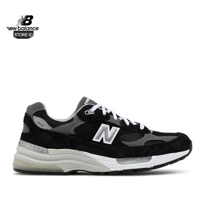 SEPATU NB NEW BALANCE 992 BLACK WHITE 42