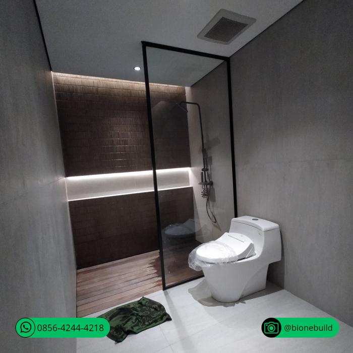 Gambar Tukang Pasang Granit Kamar Mandi dari Bione Build Team undefined Tokopedia