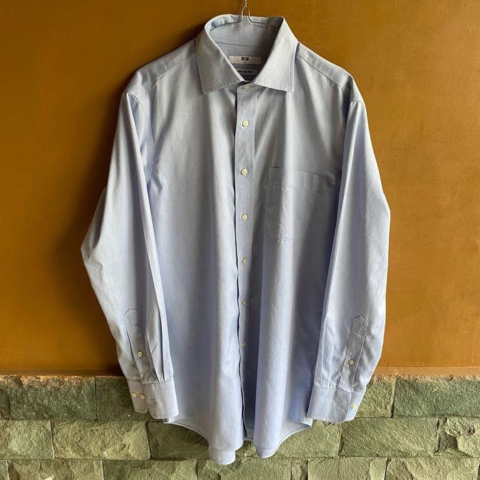 Gambar Kemeja Lengan Panjang Uniqlo Super Non-Iron Light Blue Slim Fit size M dari Madrock Store undefined Tokopedia