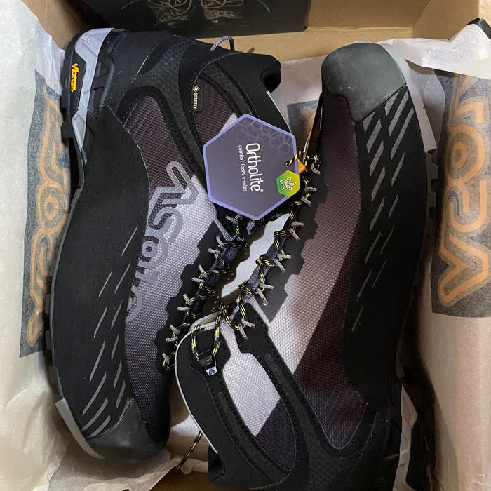Gambar Asolo Eldo Mid GV GORE-TEX Hiking Shoes - Black/Grey, 42.5 dari Kalandara Outdoor undefined Tokopedia