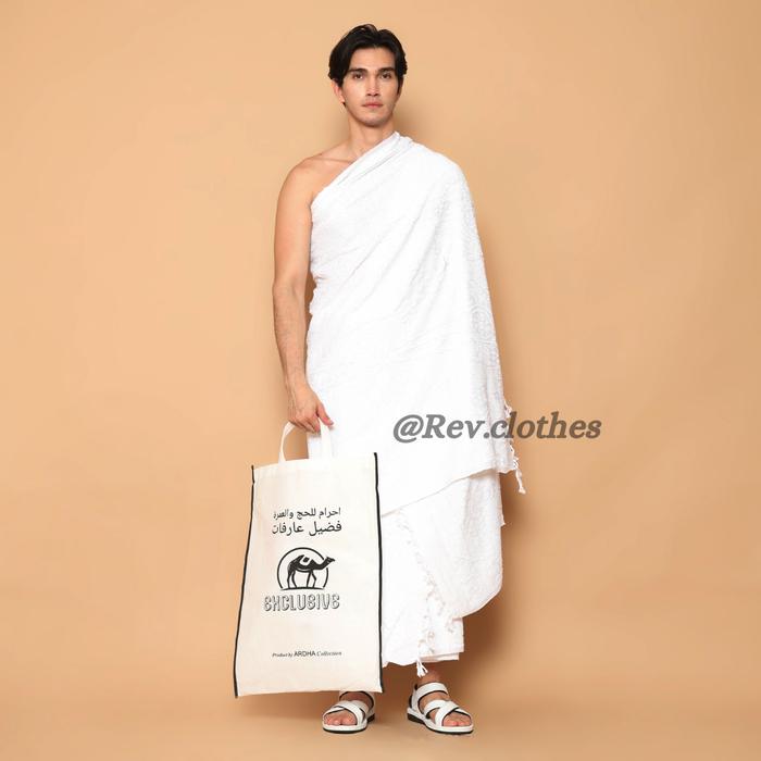 Gambar Kain Ihram Ardha Exclusive Kain Ihram / Perlengkapan Haji dan Umroh - Ihram + Tas dari Rev muslim store undefined Tokopedia