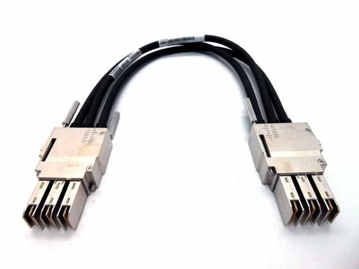 新品！Cisco STACK-T1-50CM 800-40403-01 STACK-T1-50CM= Cisco Catalyst 9000 Switch 50CM Stacking Cable