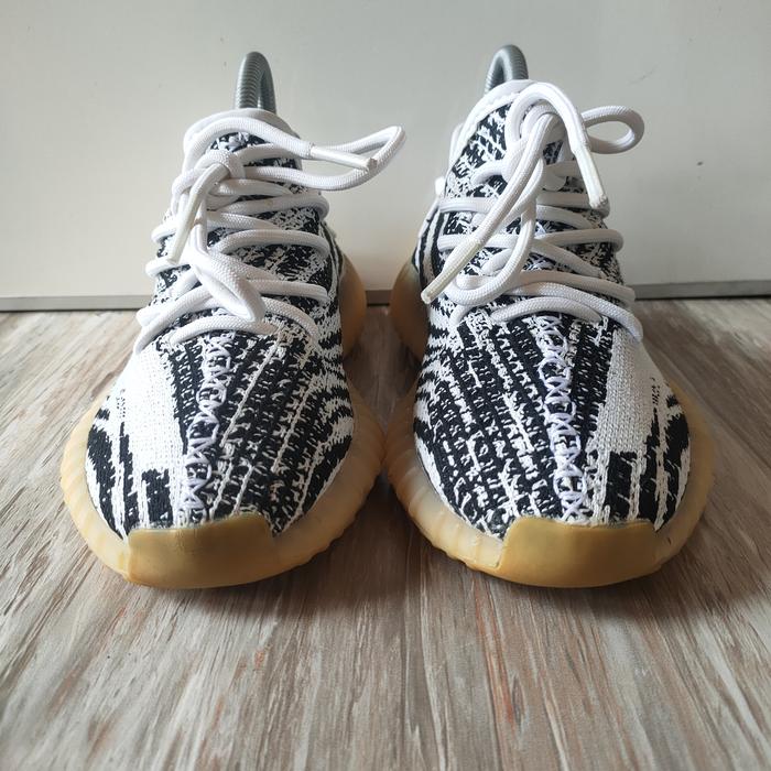 Sepatu Adidas Adidas Yeezy 900 2018 Adidas Yeezy Boost V3 Zebra