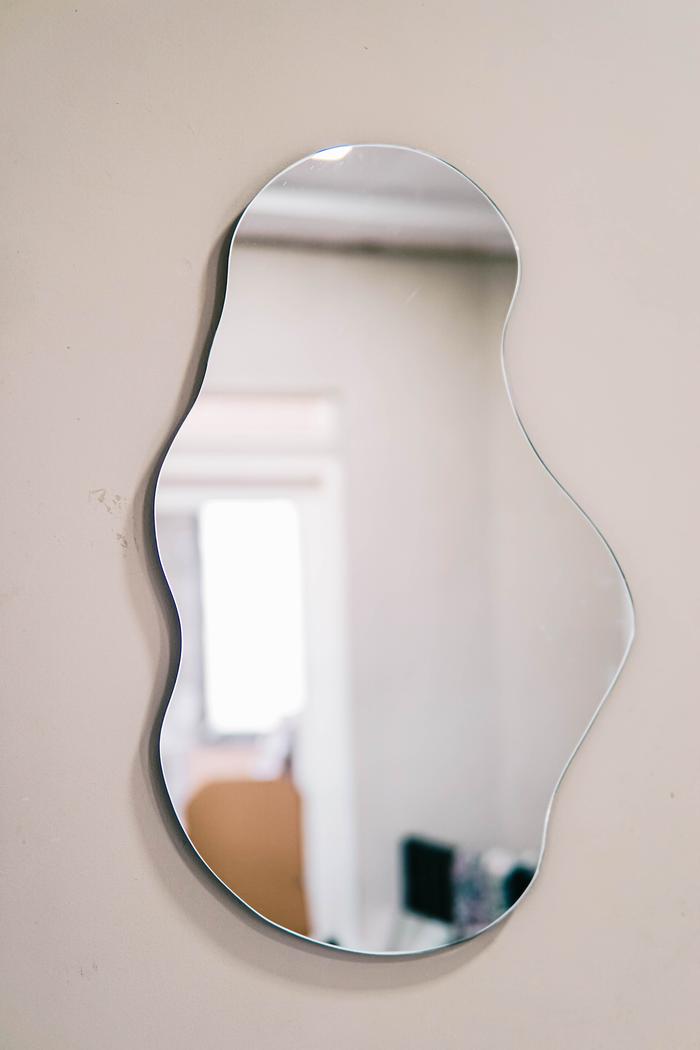 Gambar cermin estetik / aesthetic mirror / Kaca Dinding Irregular mdf ruby - Ruby frameles dari KALASATIS STUFF undefined Tokopedia