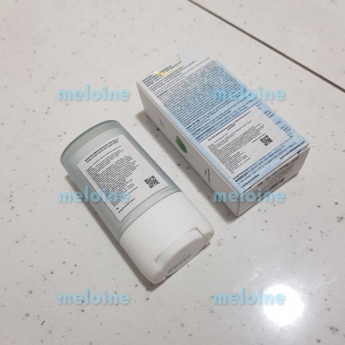 Gambar Sunscreen SKIN1004 | Hyalu-Cica Sun Stick Centella Airfit Sun Cream Plus | Sunstick - Sunstick no box dari meloine undefined Tokopedia