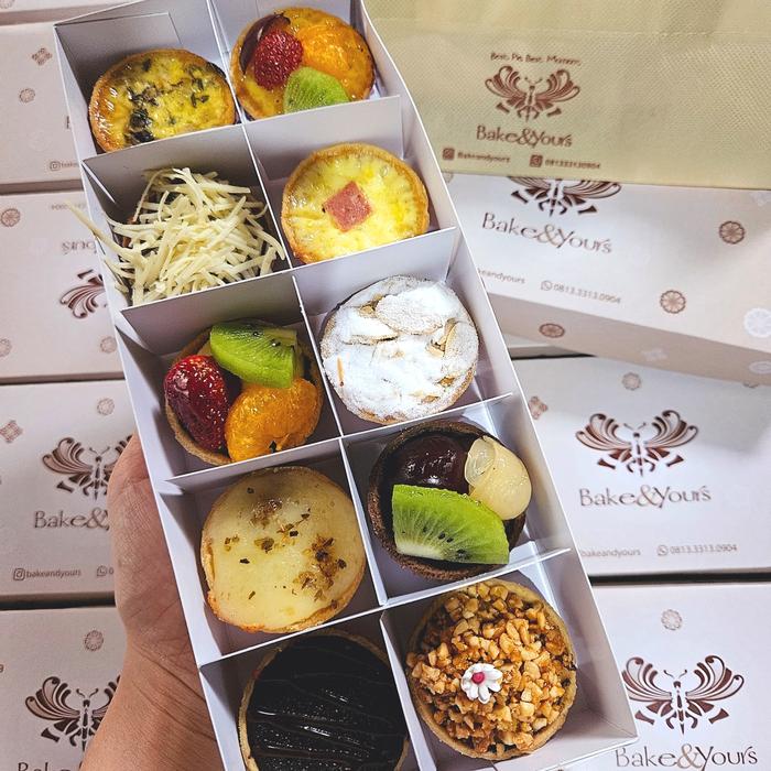 Gambar Mini Pie Standart box isi 10 pcs dari bake and yours undefined Tokopedia