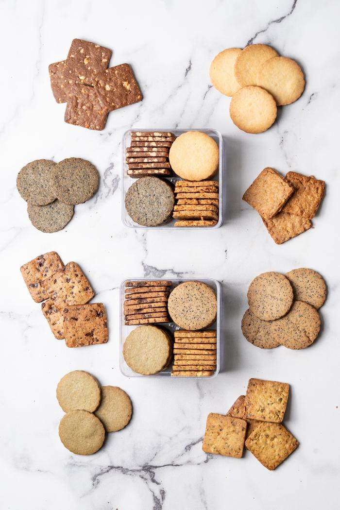 Gambar Sable Cookie - (Mixed Flavours Box) - Reguler dari Three Quarters Sweet undefined Tokopedia