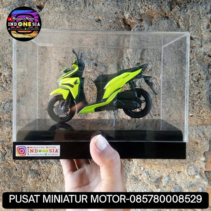 Gambar Diecast Miniatur Motor HONDA Vario Skala 1:12 Handmade - MODIF + acrylic dari Miniatur Motor Indonesia undefined Tokopedia