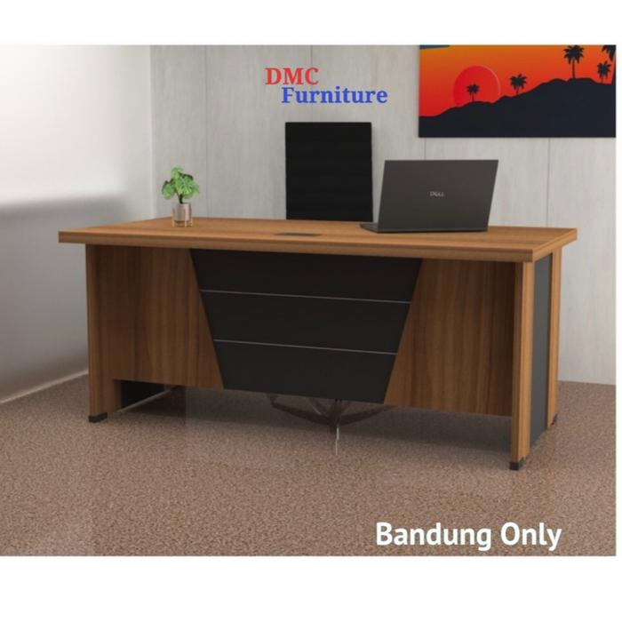 Gambar Meja Kantor Meja direktur meja boss meja Leter L meja besar - Meja saja dari DMC Furniture BDG undefined Tokopedia