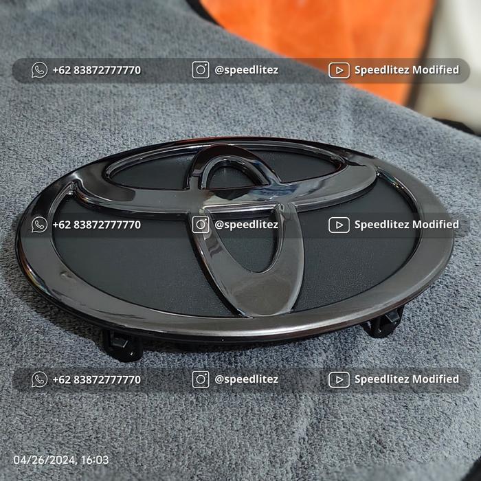 Gambar Emblem Logo Zenix Logo Black Chrome DEPAN Toyota Innova Zenix 2022 - ORIGINAL TOYOTA dari NEO MOTORS undefined Tokopedia