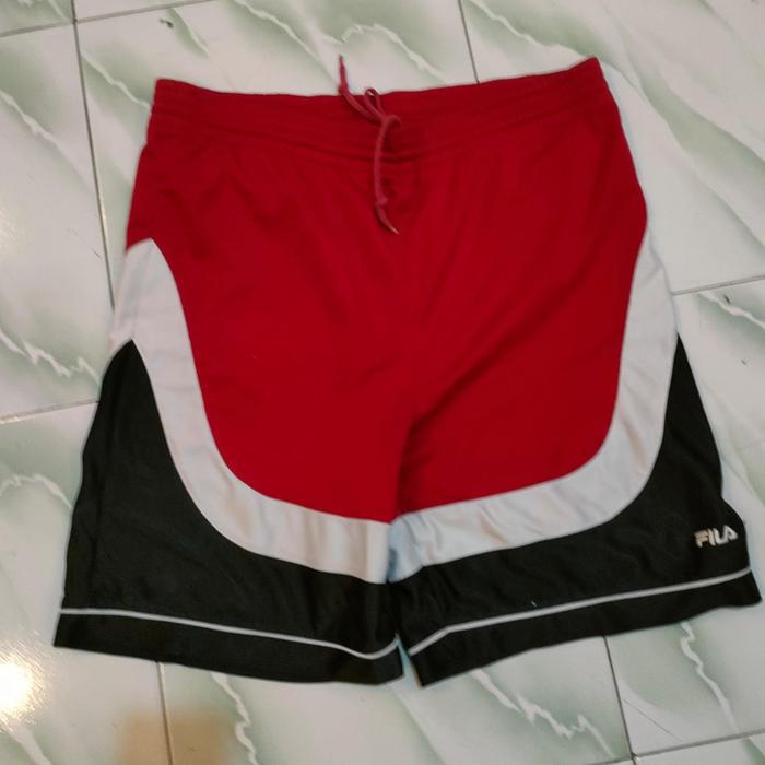 Gambar celana pendek basket Fila original dari adiblangkon26 undefined Tokopedia