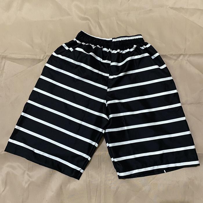 Gambar Celana Pendek / Boxer - garis dari Delldiamond undefined Tokopedia