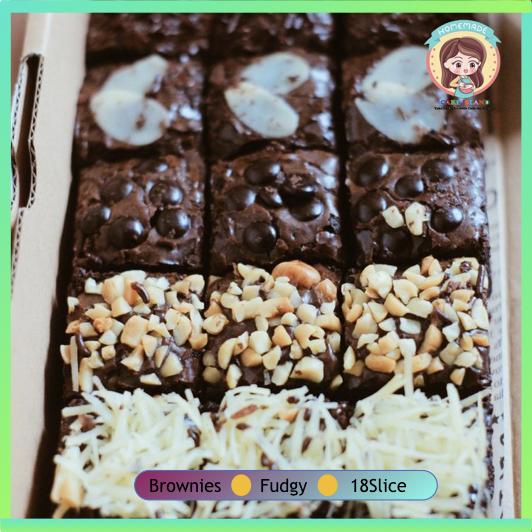 Gambar Brownies Panggang Spesial Mix isi 18 Slice fudgy By Cake island dari Cake Island Jakarta undefined Tokopedia