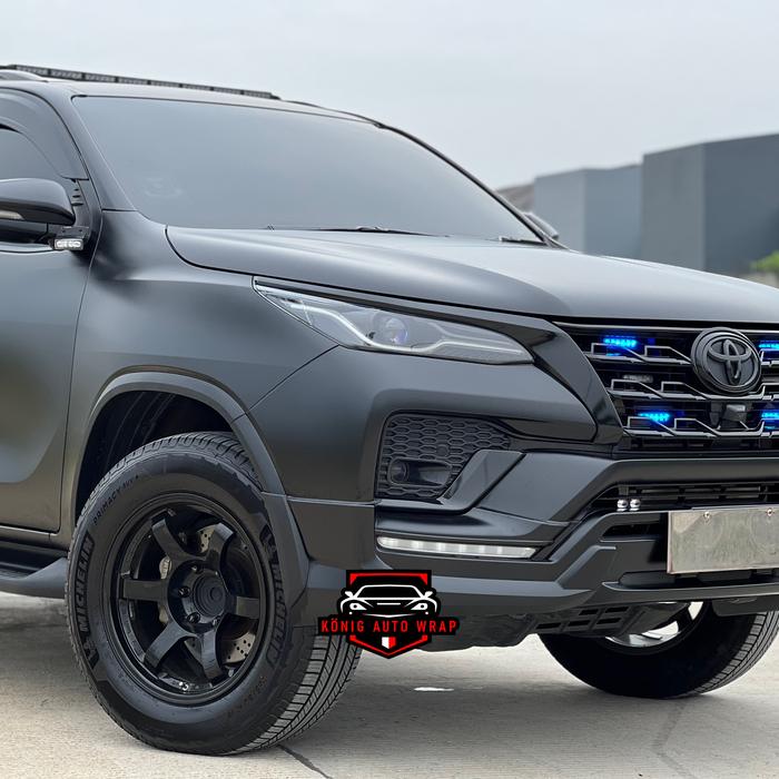 Gambar Black Satin Axevinyl Premium Wrap dari Mas Konig undefined Tokopedia